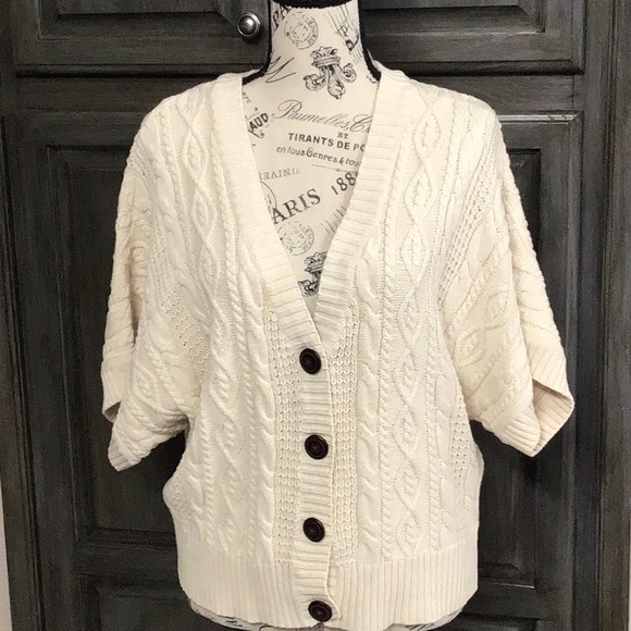 eight eight eight Sweaters - Eight cable knit short sleeve cardigan.